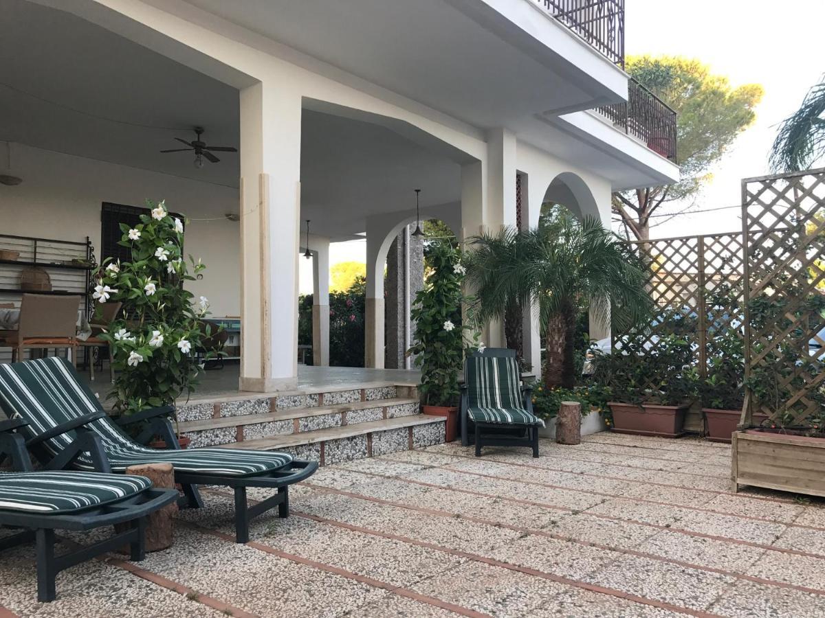 Holiday & House - Imparato Carini Costa Verde Exterior photo